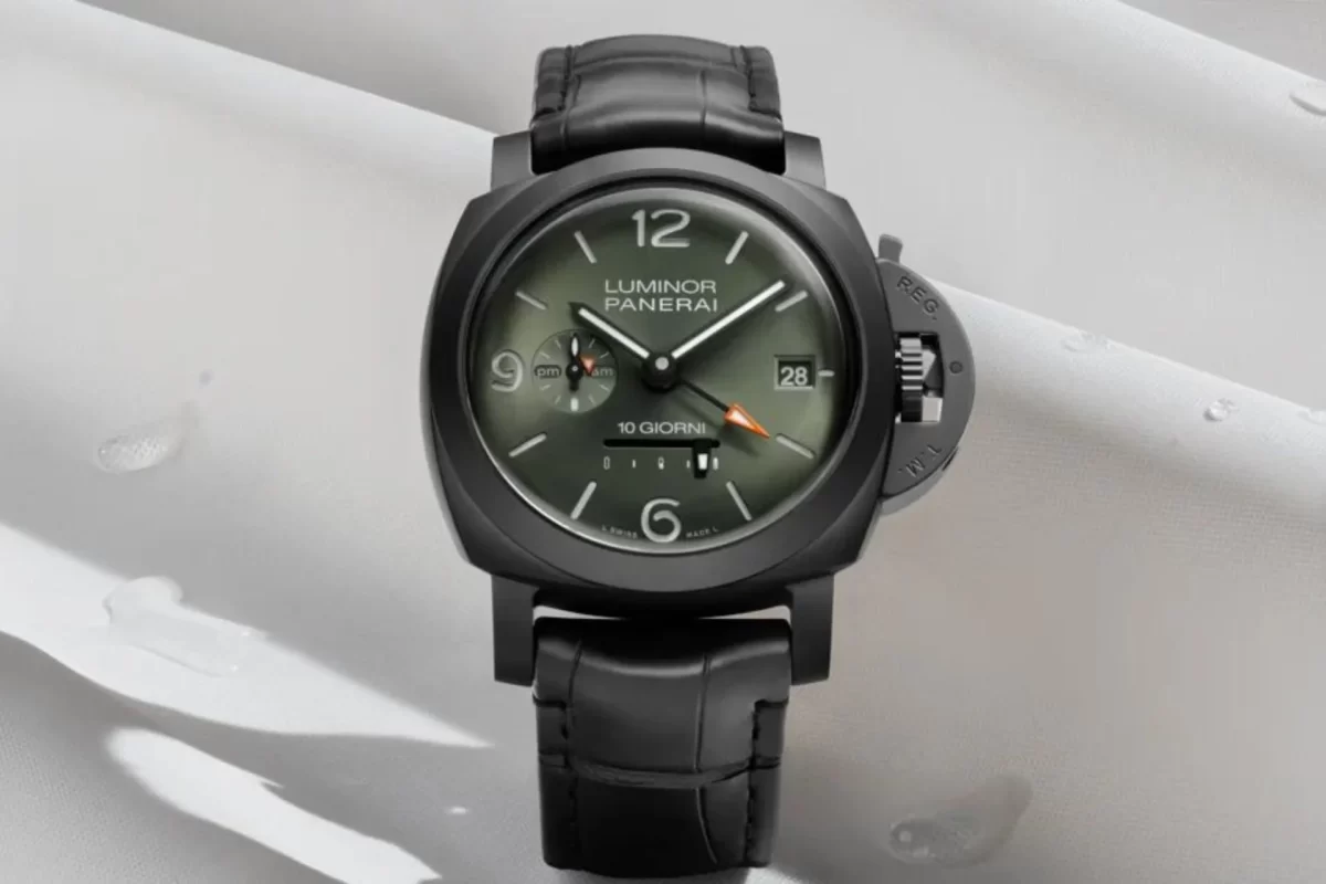 7 Panerai unveils its new Luminor Dieci Giorni GMT Ceramica model